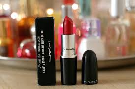 Classic Retro Matte Lipstick – Timeless, Bold, and Stunning. Pack of 4